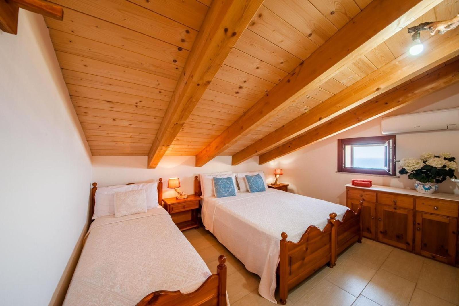 La Casa Di Mannazzotta 2 Panzió Castelsardo Kültér fotó